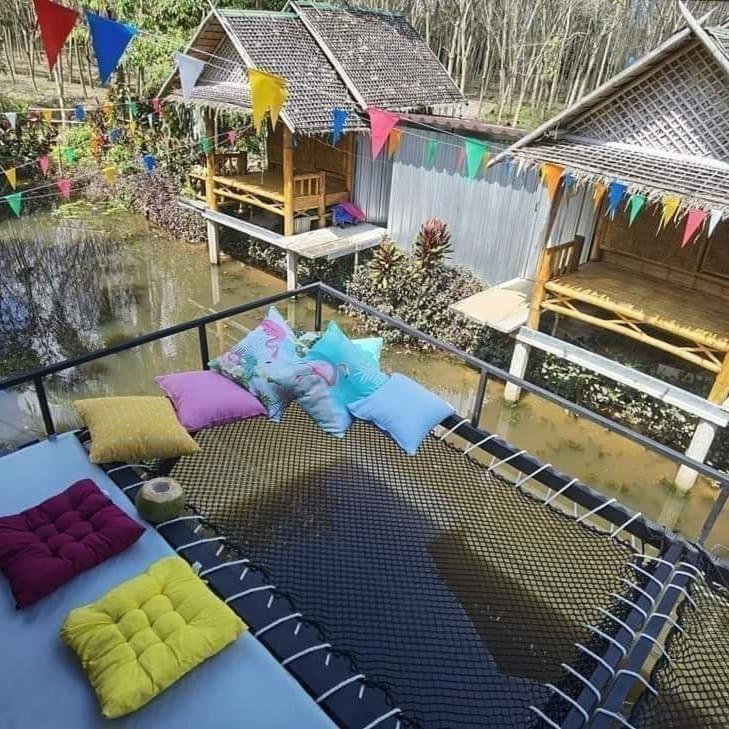Nakhon Si Ban Na Homestay ナコーンシータンマラート エクステリア 写真