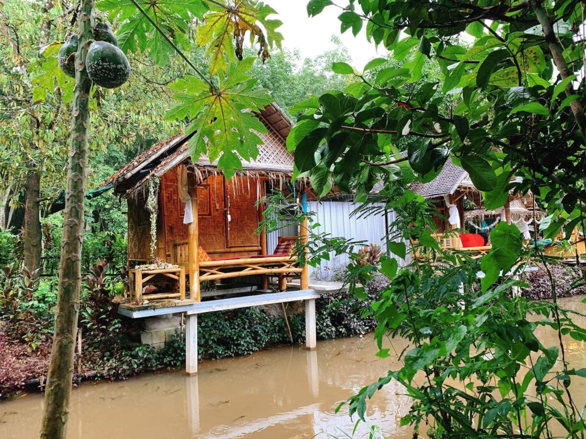 Nakhon Si Ban Na Homestay ナコーンシータンマラート エクステリア 写真