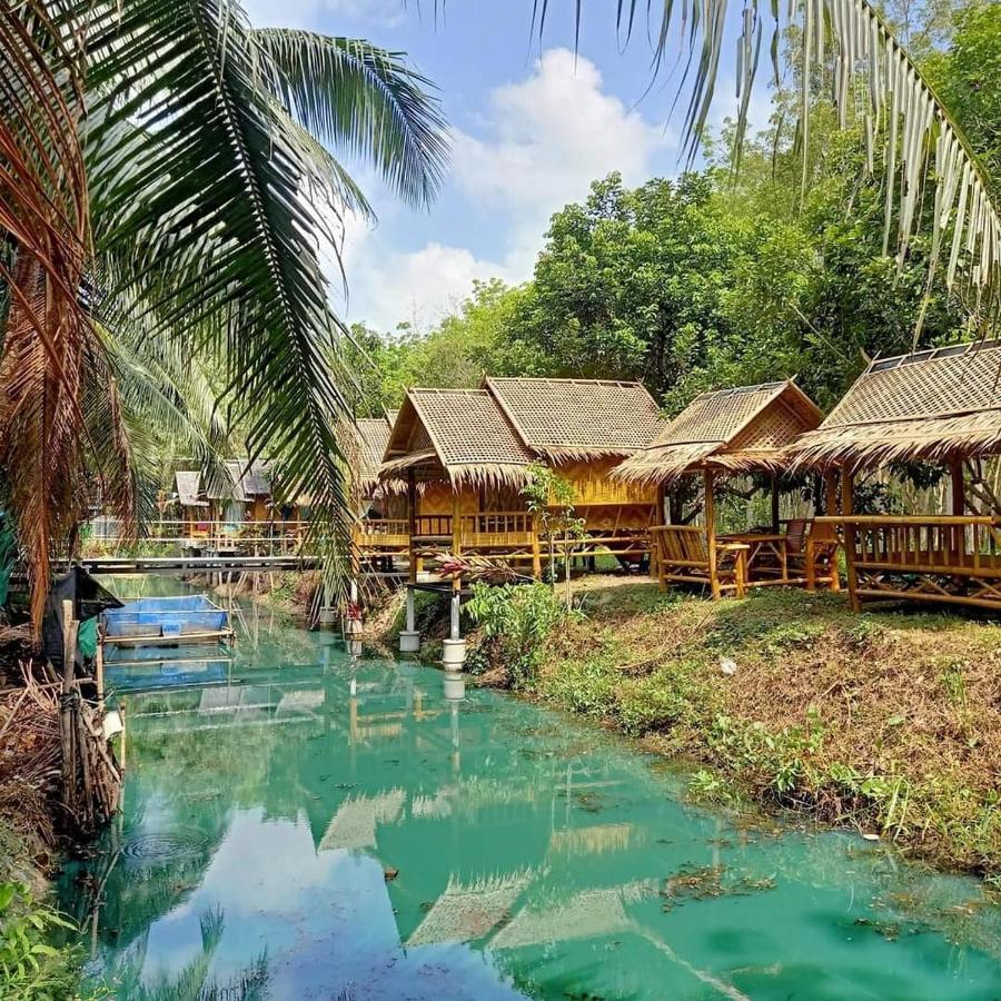 Nakhon Si Ban Na Homestay ナコーンシータンマラート エクステリア 写真