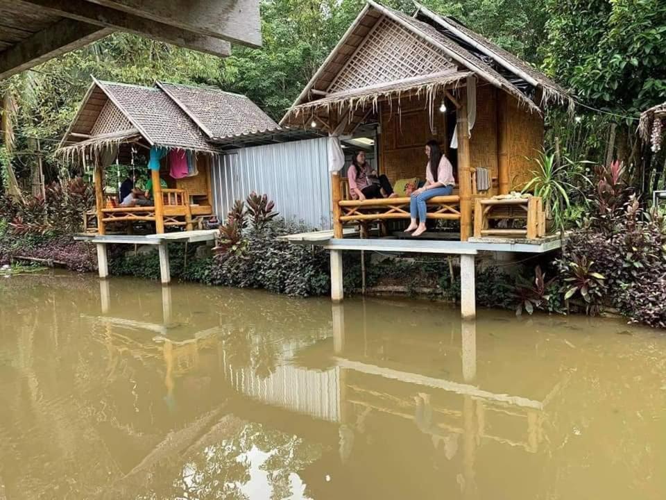 Nakhon Si Ban Na Homestay ナコーンシータンマラート エクステリア 写真